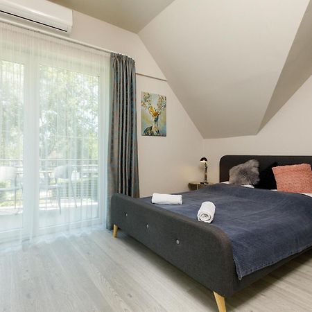 Villa 21 Boutique Rooms Balatonalmádi Exteriör bild