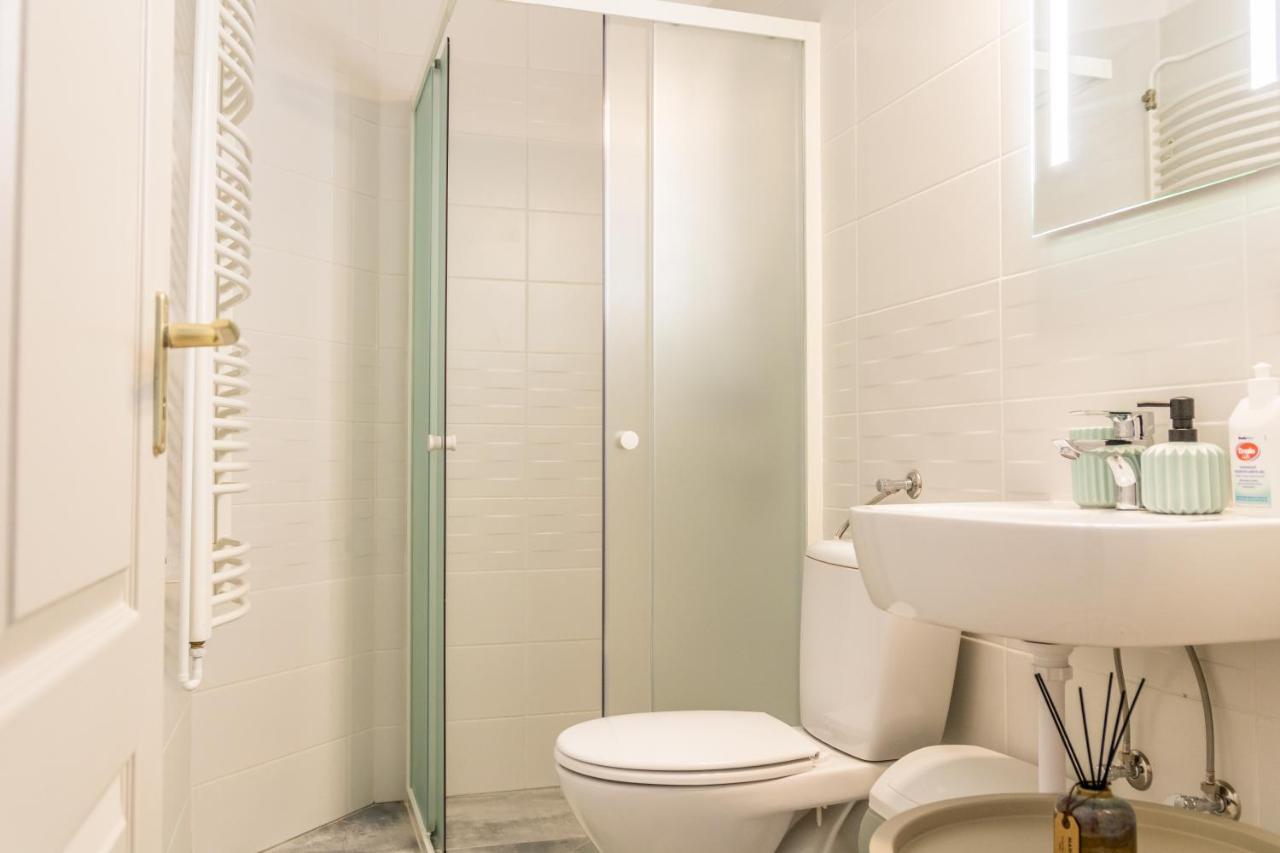 Villa 21 Boutique Rooms Balatonalmádi Exteriör bild