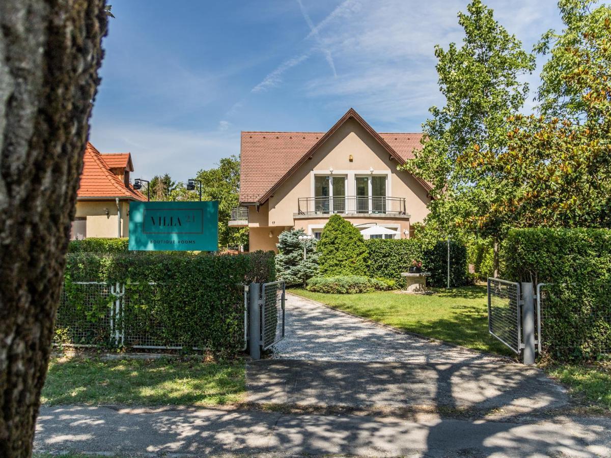 Villa 21 Boutique Rooms Balatonalmádi Exteriör bild