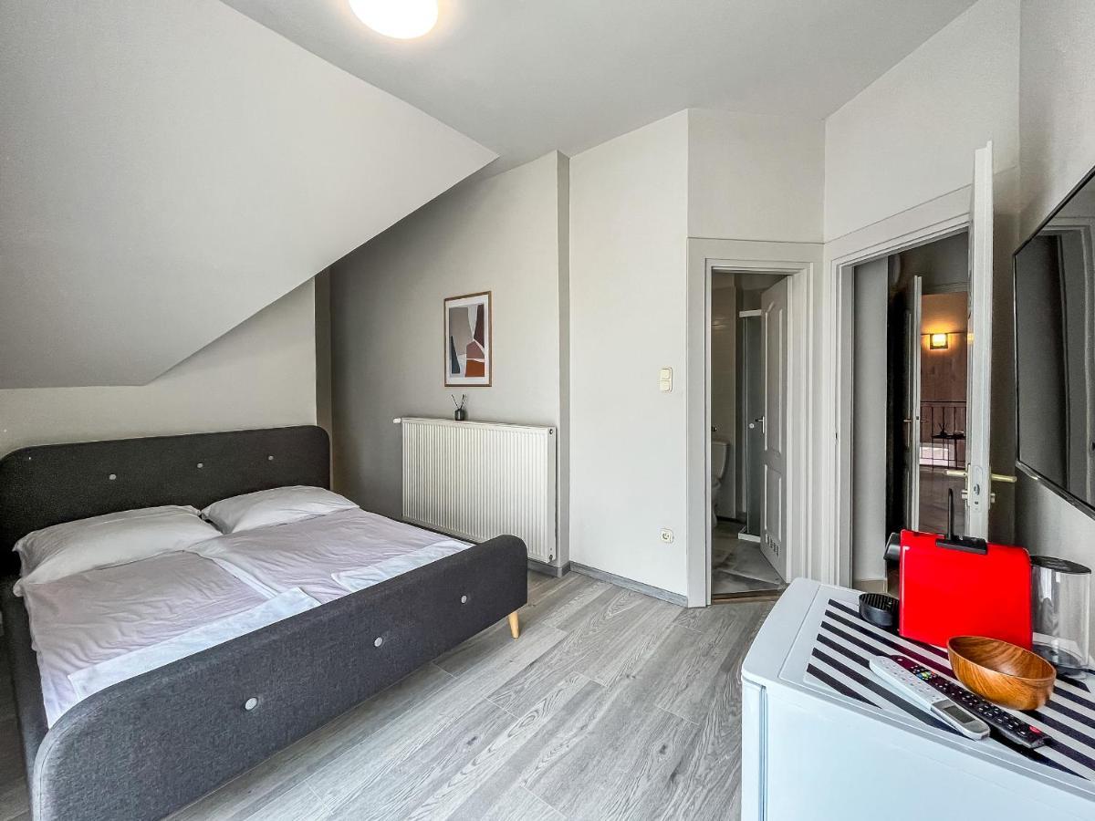 Villa 21 Boutique Rooms Balatonalmádi Exteriör bild