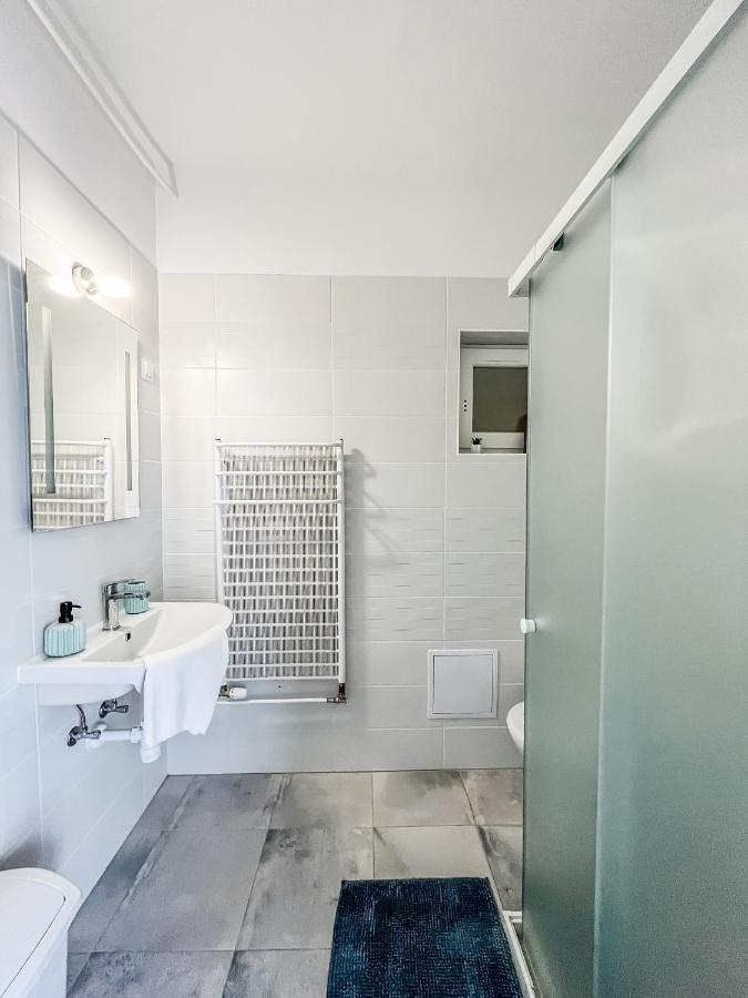 Villa 21 Boutique Rooms Balatonalmádi Exteriör bild