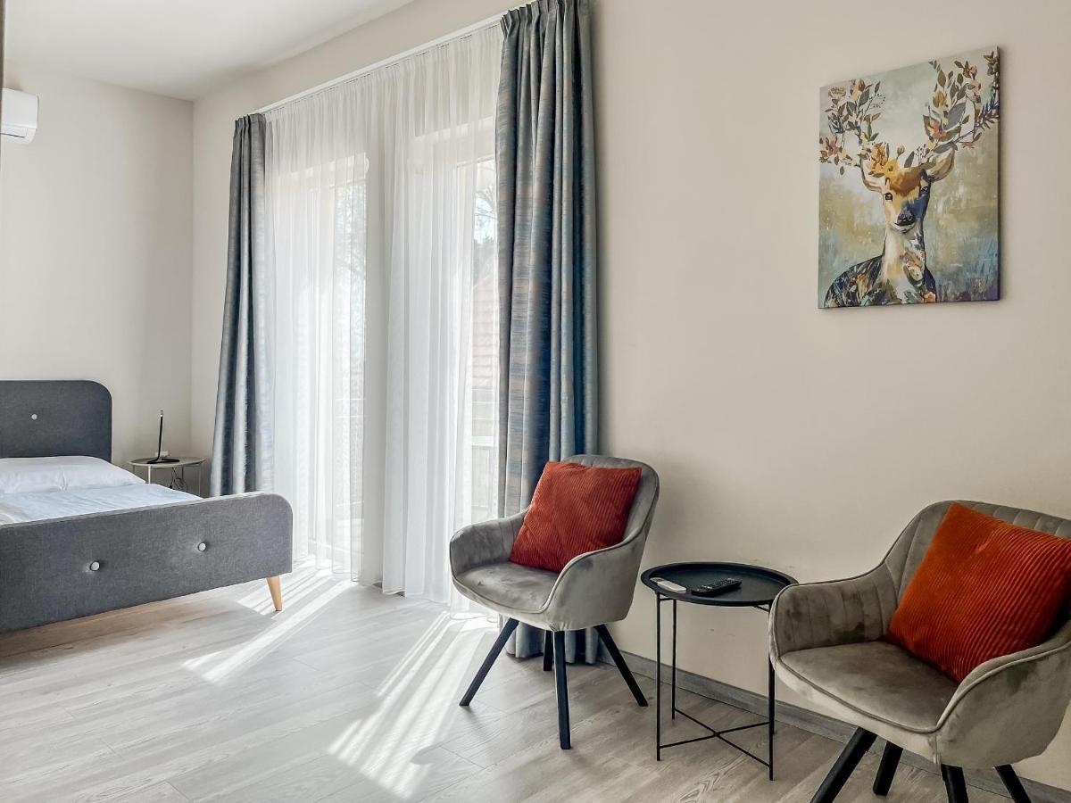 Villa 21 Boutique Rooms Balatonalmádi Exteriör bild