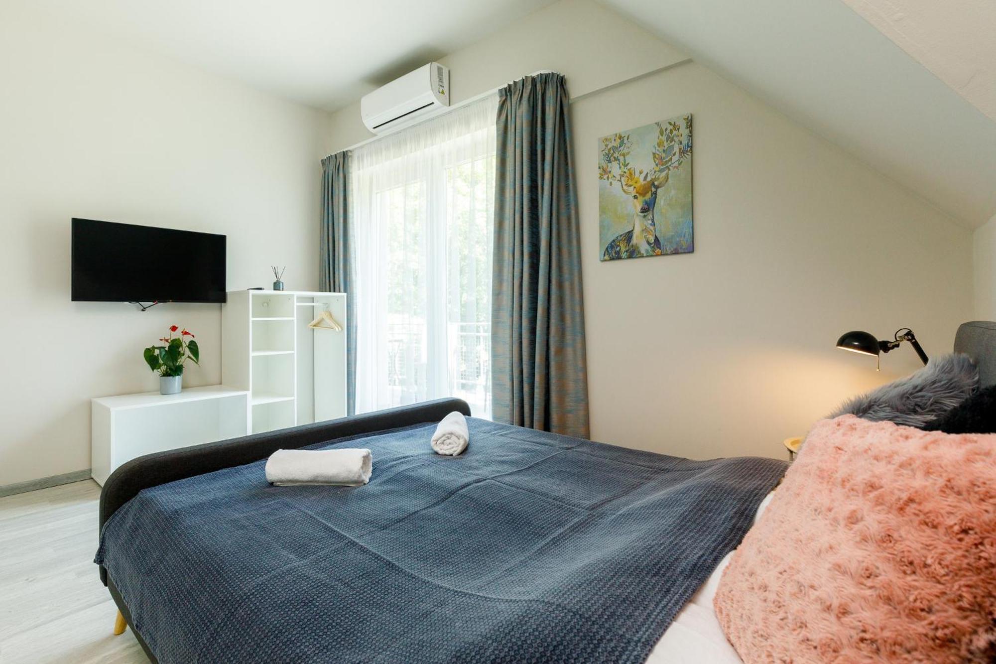 Villa 21 Boutique Rooms Balatonalmádi Exteriör bild